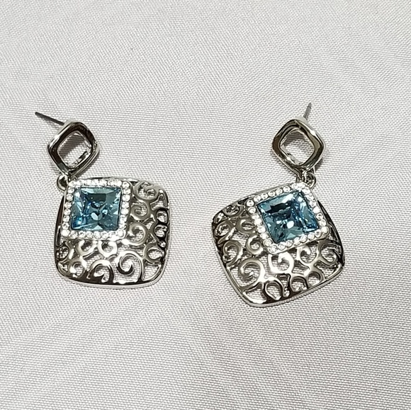 3pc jewelry set w Swarovski Elements - Picture 5 of 5